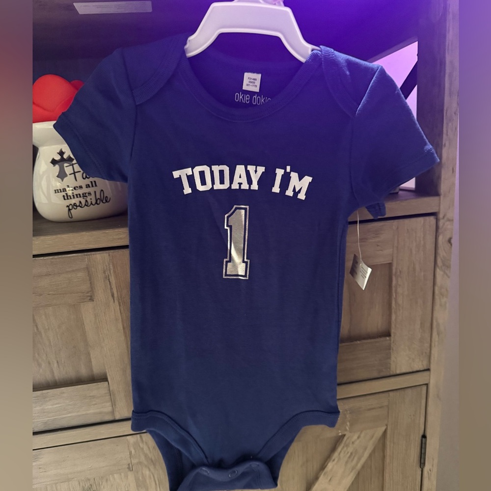 Baby printed onesie